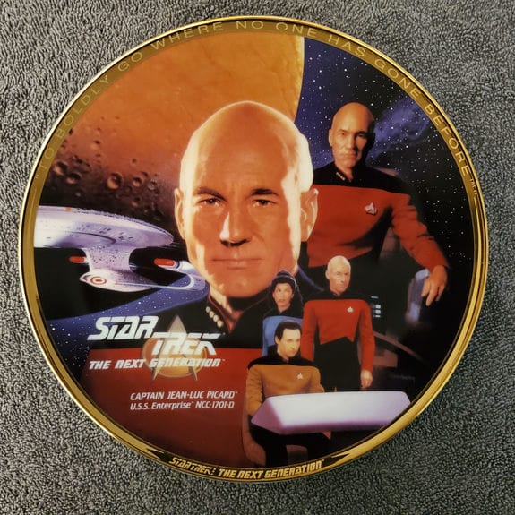 EN_ST_TNG_Picard Plate - Front